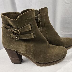 Anthropologie | Holding Horses Women's Olive Suede Ankle Boots